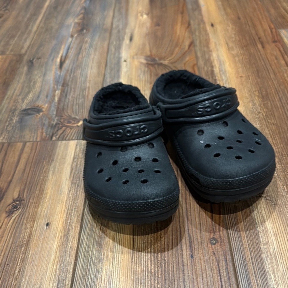 CROCS Black clogs Classic Design - Picture 2 of 5